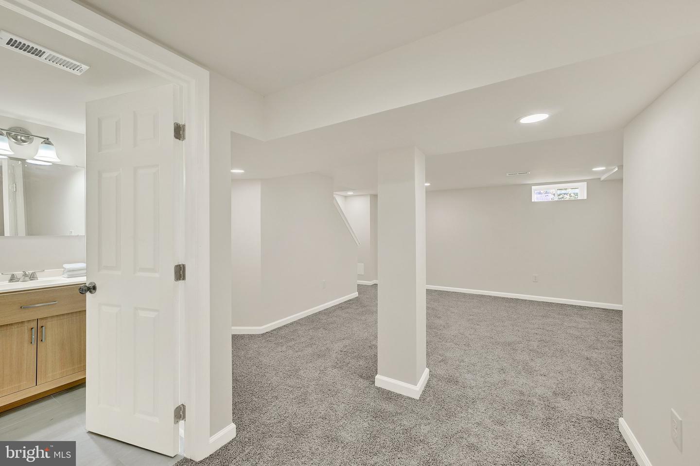 5829 The Alameda Property Photo 22