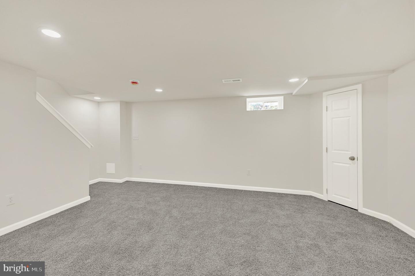 5829 The Alameda Property Photo 24
