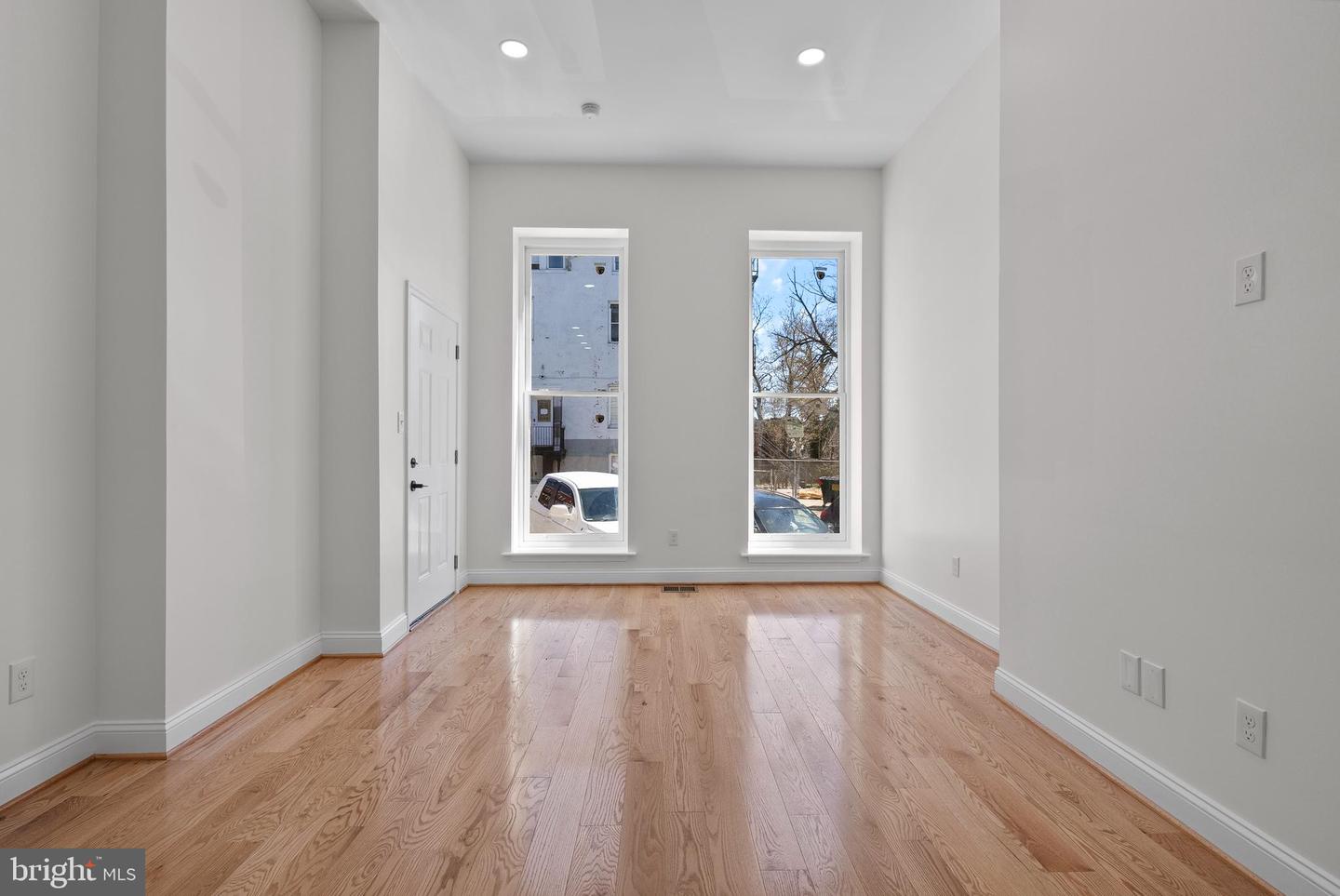 636 N Carrollton Ave #b Property Photo 7