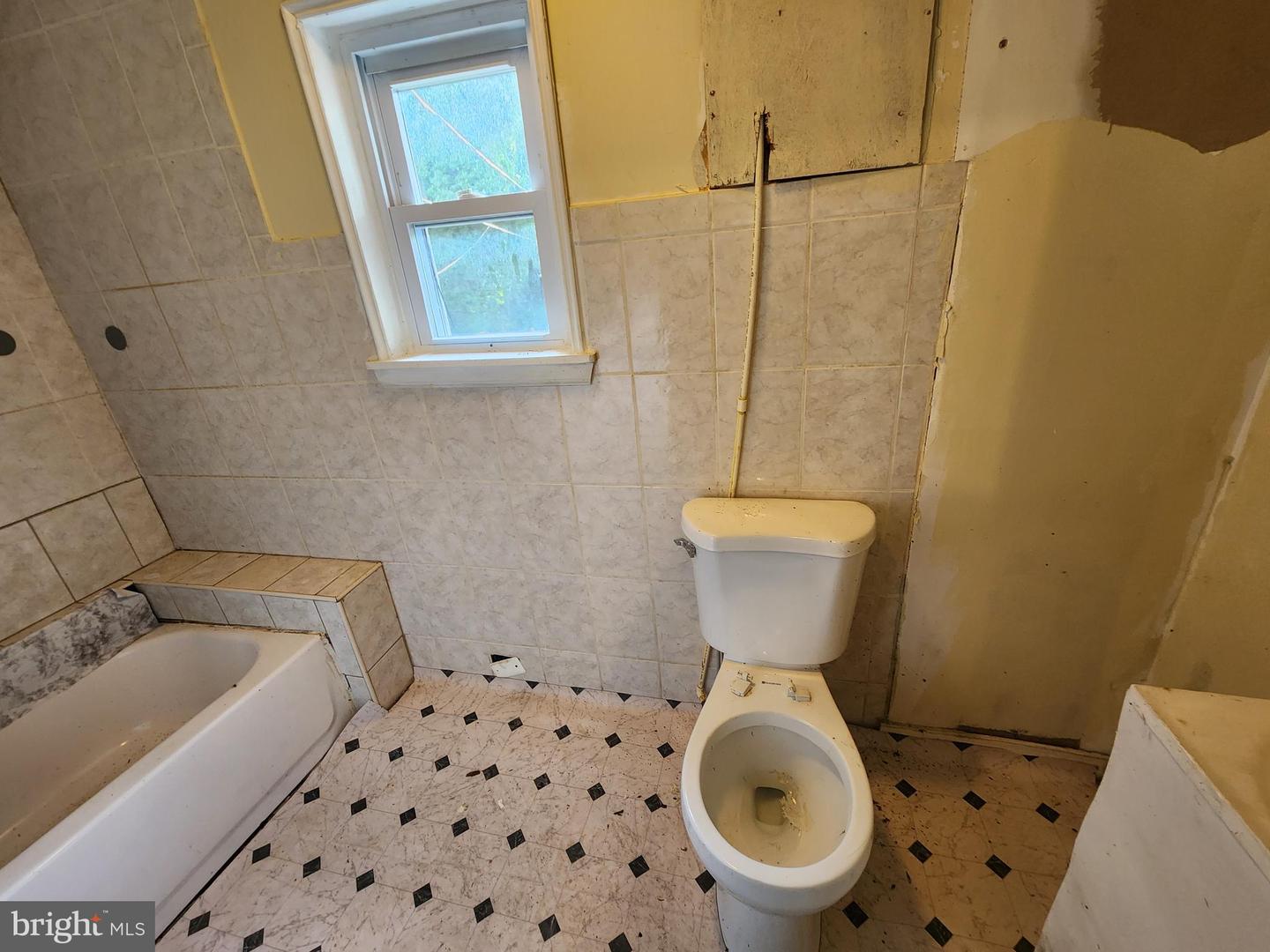 313 S Augusta Ave Property Photo 11