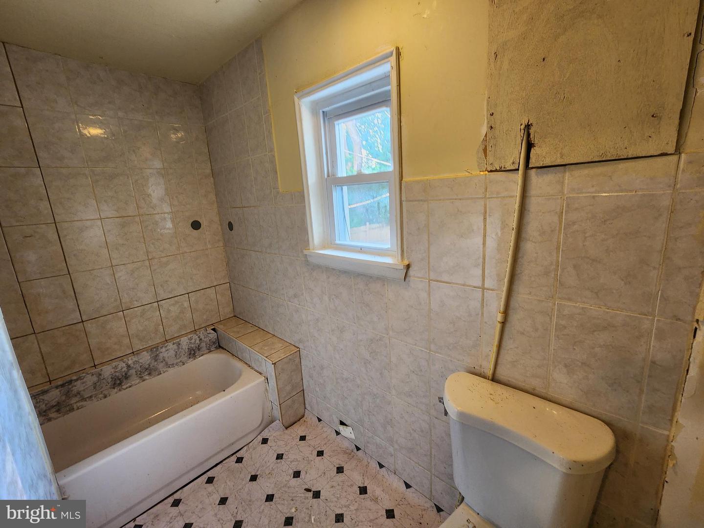 313 S Augusta Ave Property Photo 12