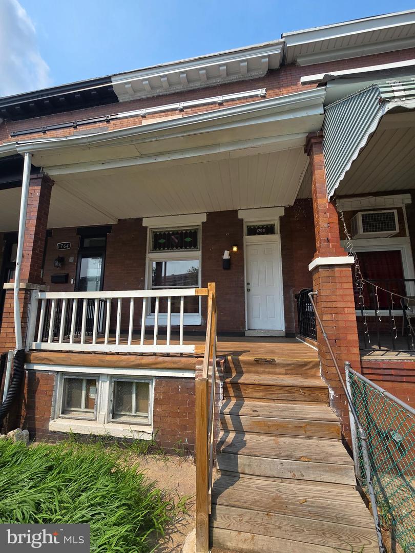 1766 Homestead St Property Photo 2
