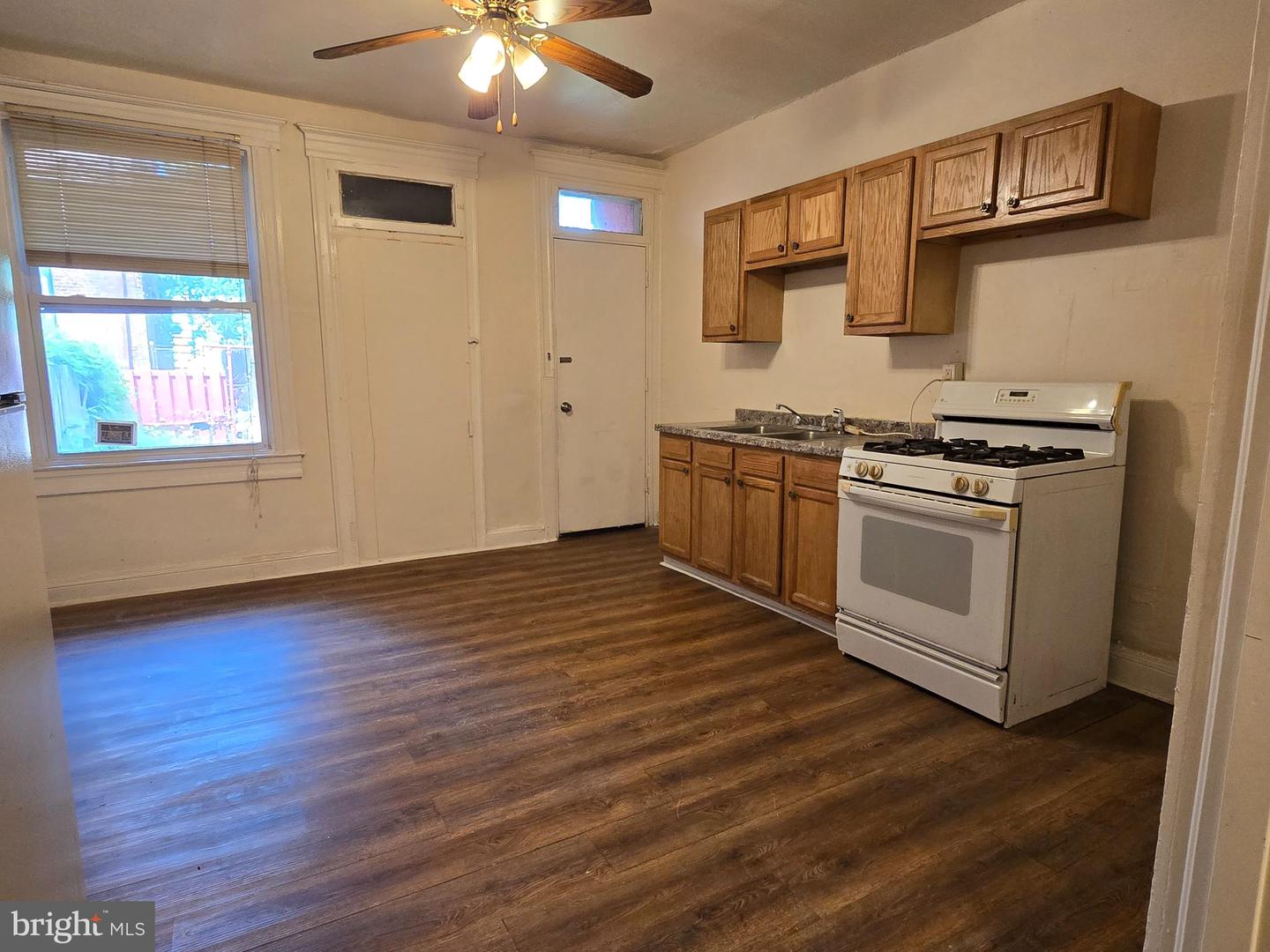 1766 Homestead St Property Photo 10