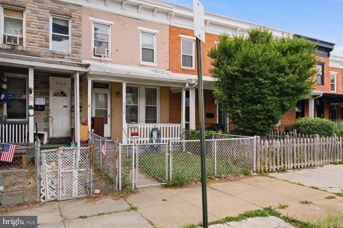 3310 Chestnut Ave Property Photo 1