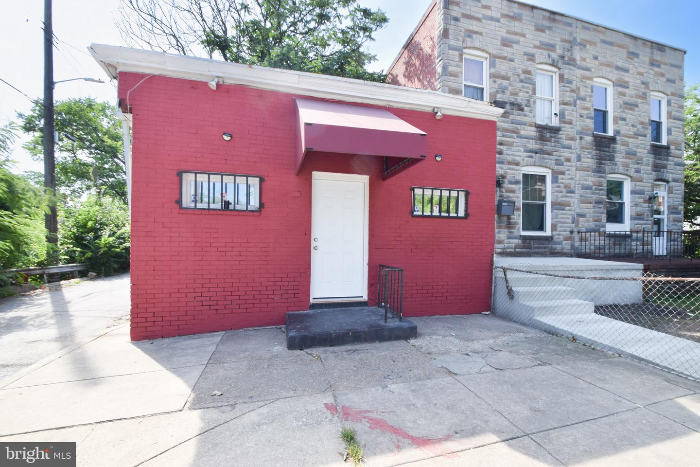 2601 WASHINGTON BLVD Property Photo 1