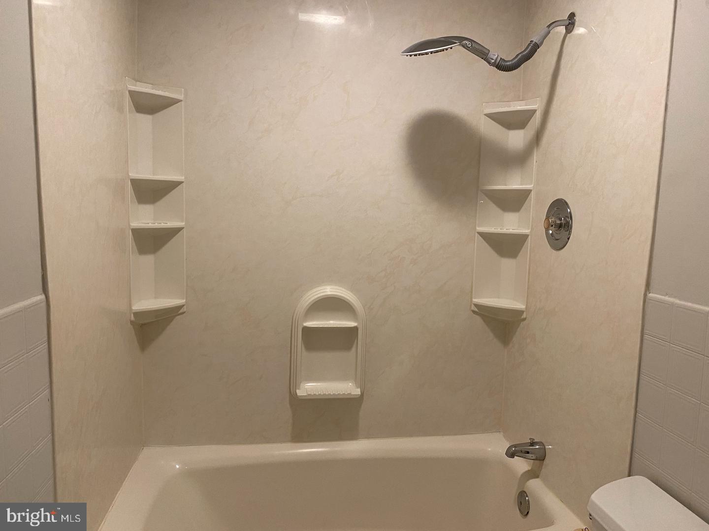 3129 Fleet St Property Photo 14
