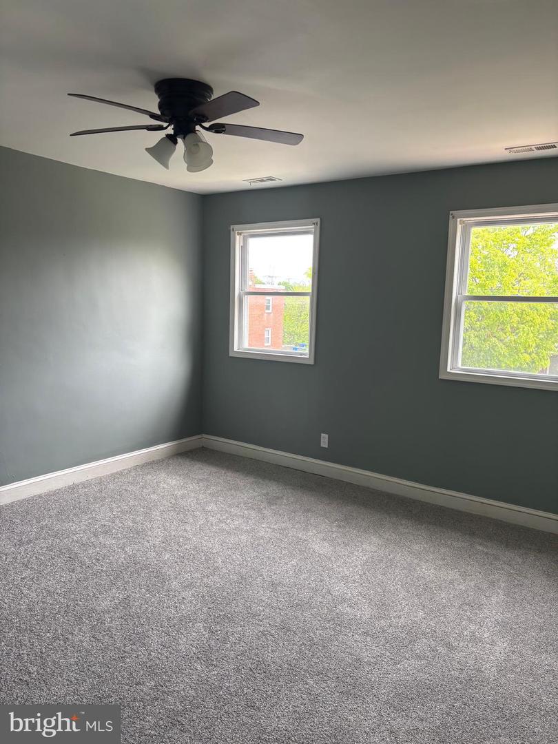 1428 N Ellwood Ave Property Photo 11
