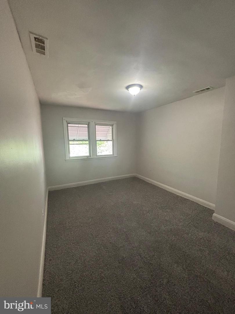 1428 N Ellwood Ave Property Photo 13