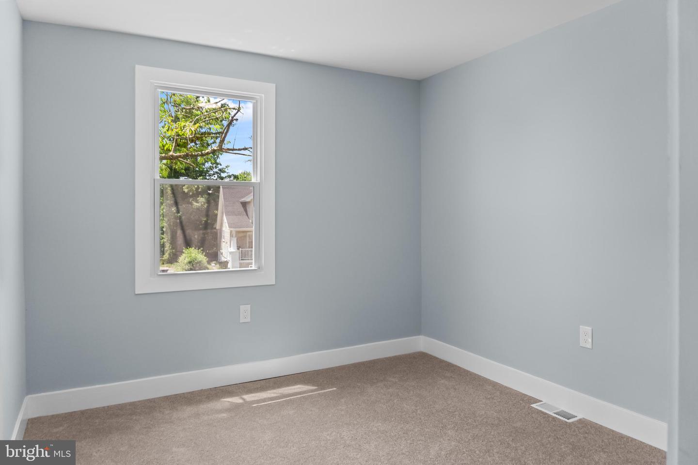5501 Craig Ave Property Photo 24
