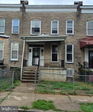 2811 BOARMAN AVE Property Photo 1