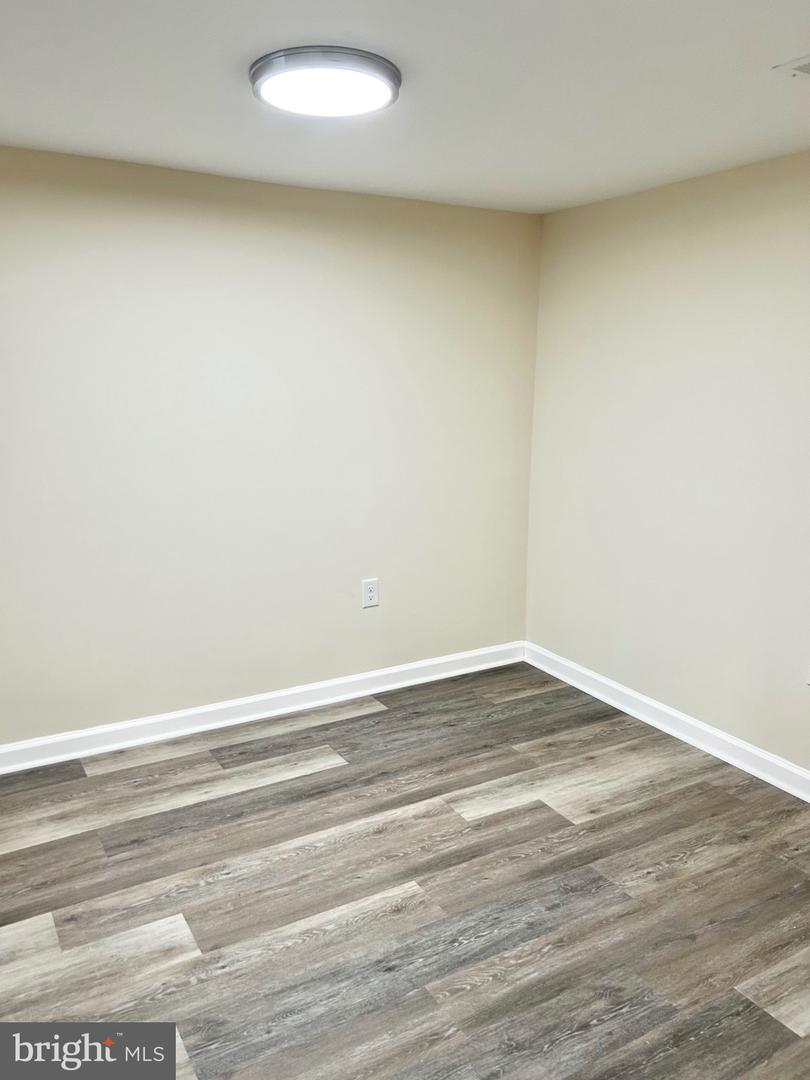 1609 Sherwood Ave Property Photo 21