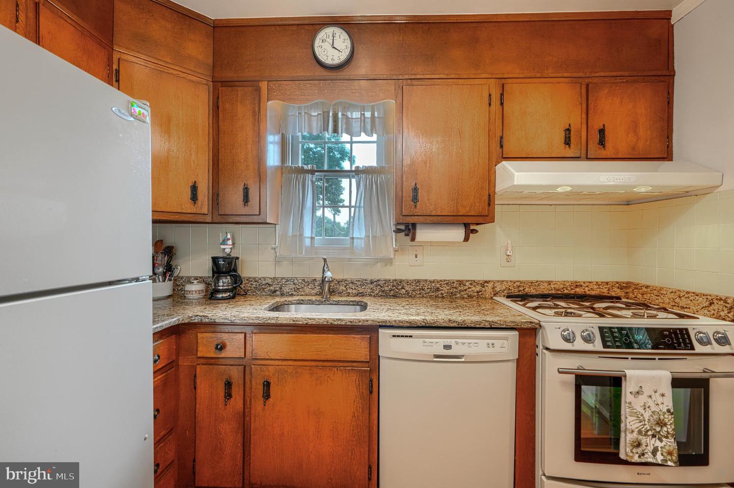 6012 Winthrope Ave Property Photo 19