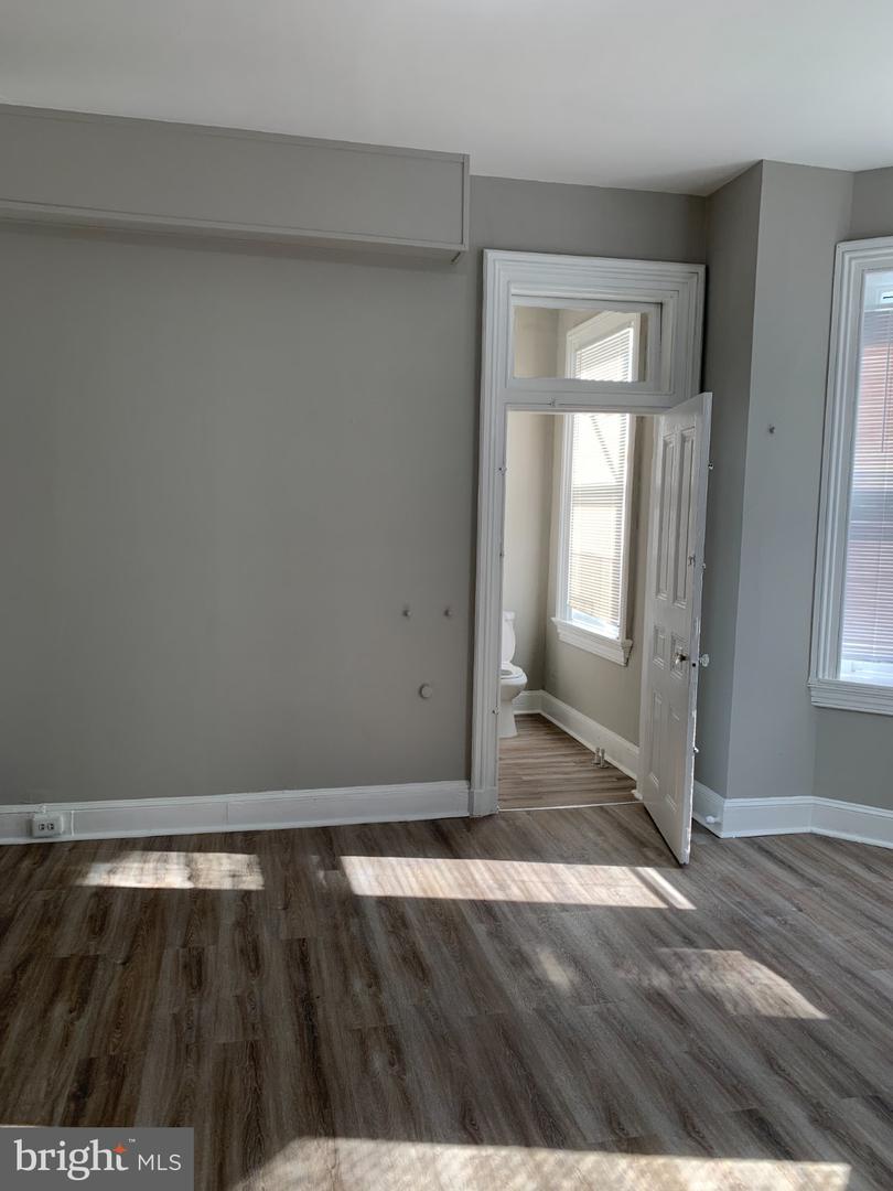 1701 Bolton St Property Photo 11