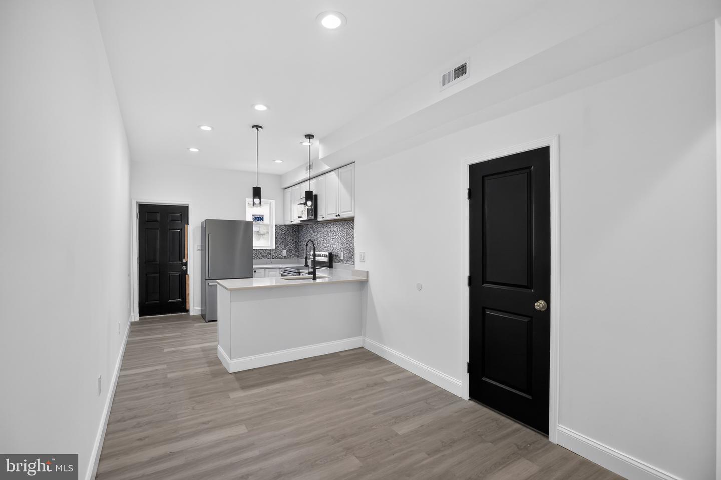 2877 Woodbrook Ave Property Photo 10