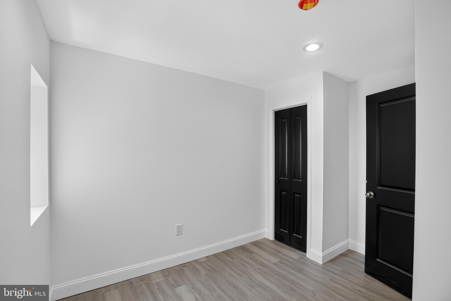2877 Woodbrook Ave Property Photo 20
