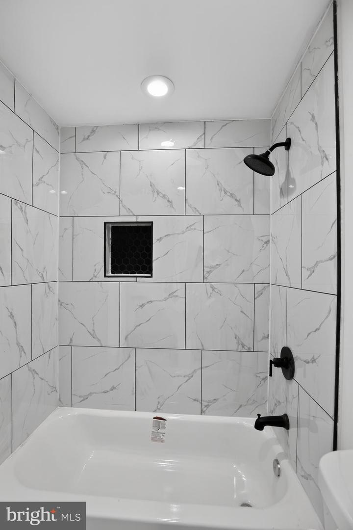 2877 Woodbrook Ave Property Photo 25