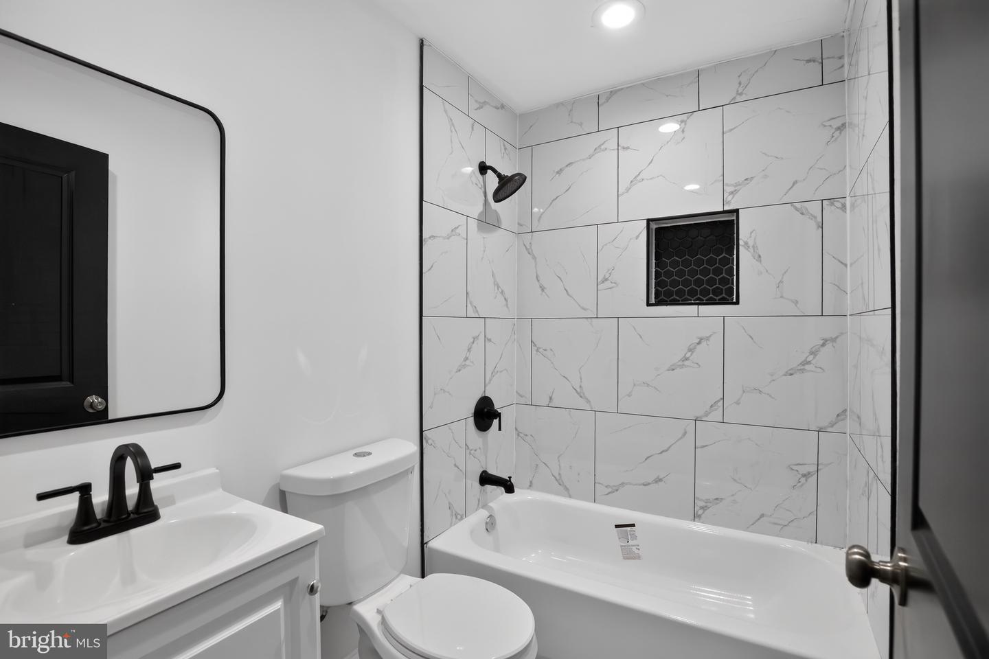 2877 Woodbrook Ave Property Photo 26