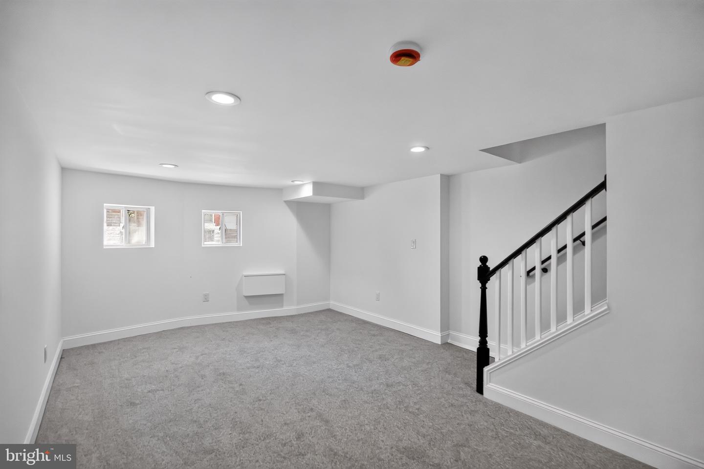 2877 Woodbrook Ave Property Photo 27