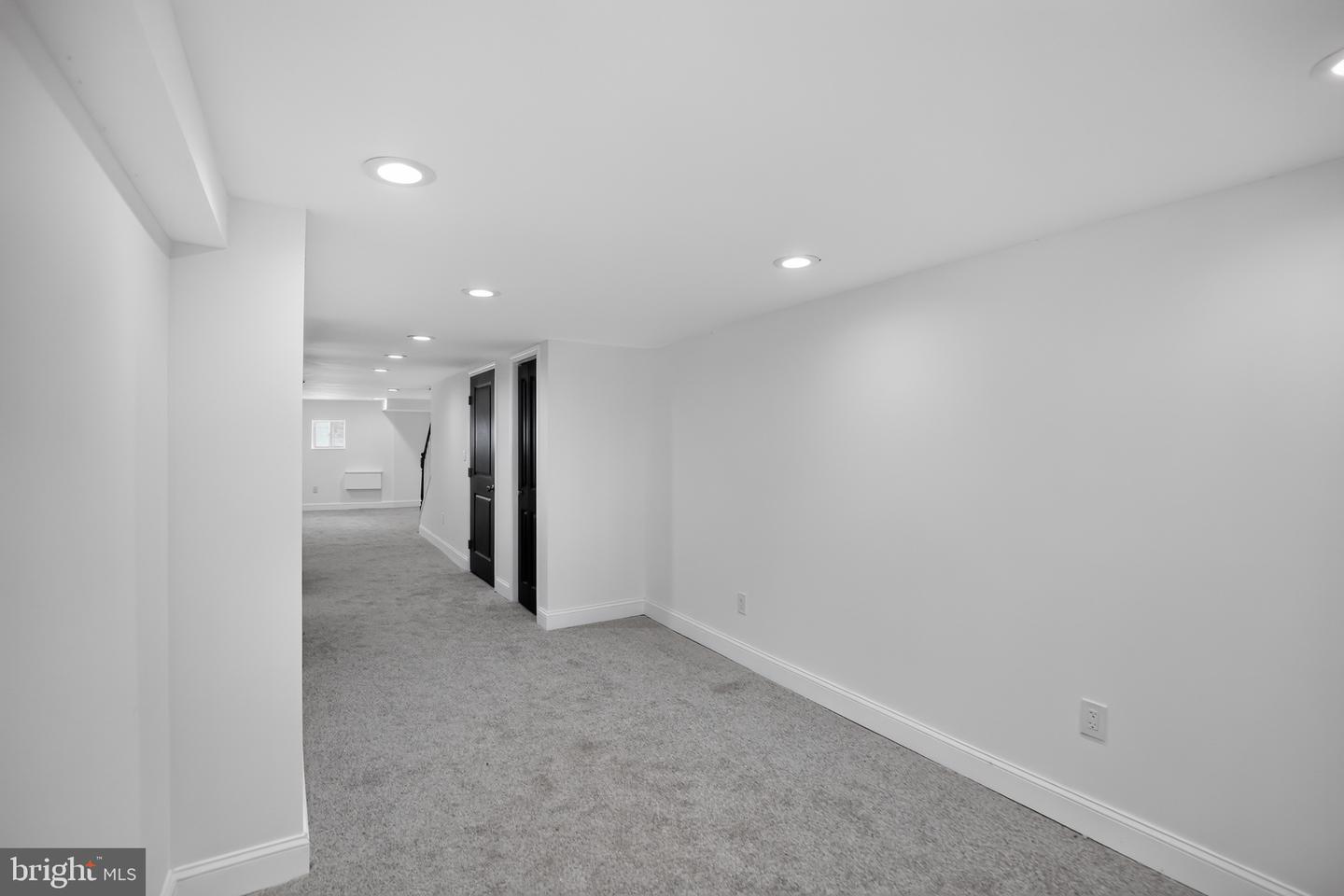 2877 Woodbrook Ave Property Photo 33