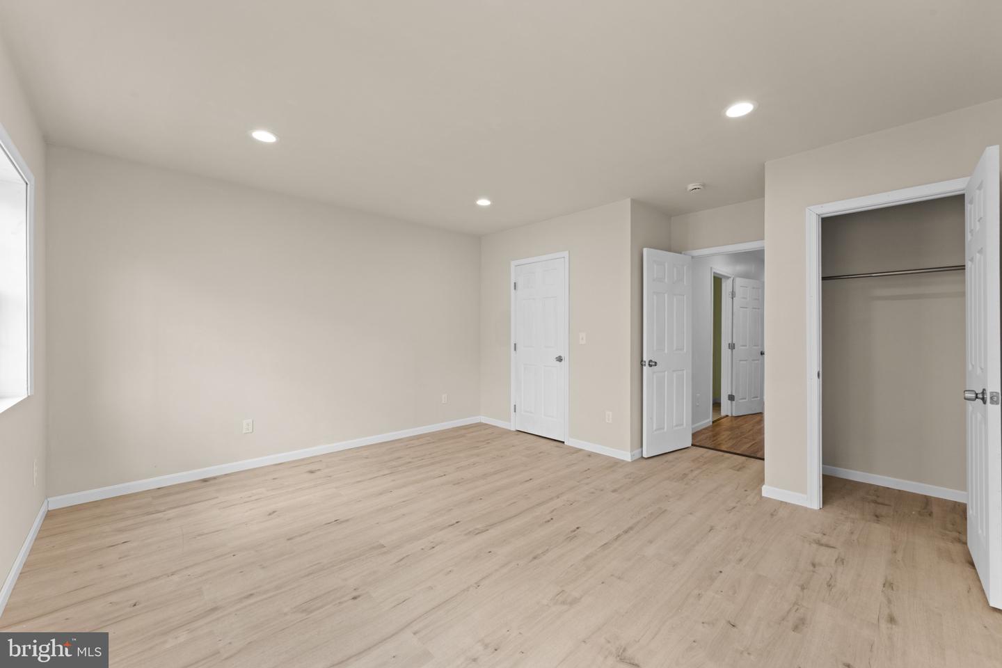 1826 Bank St Property Photo 21