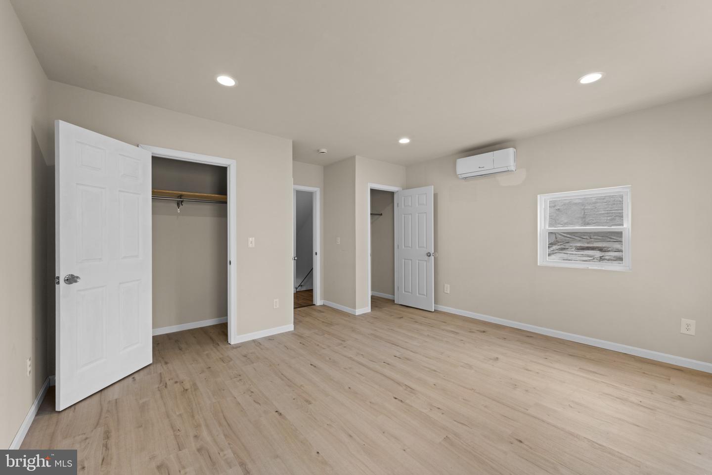 1826 Bank St Property Photo 22