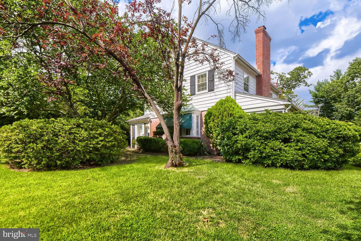 1218 Southview Rd Property Photo 1