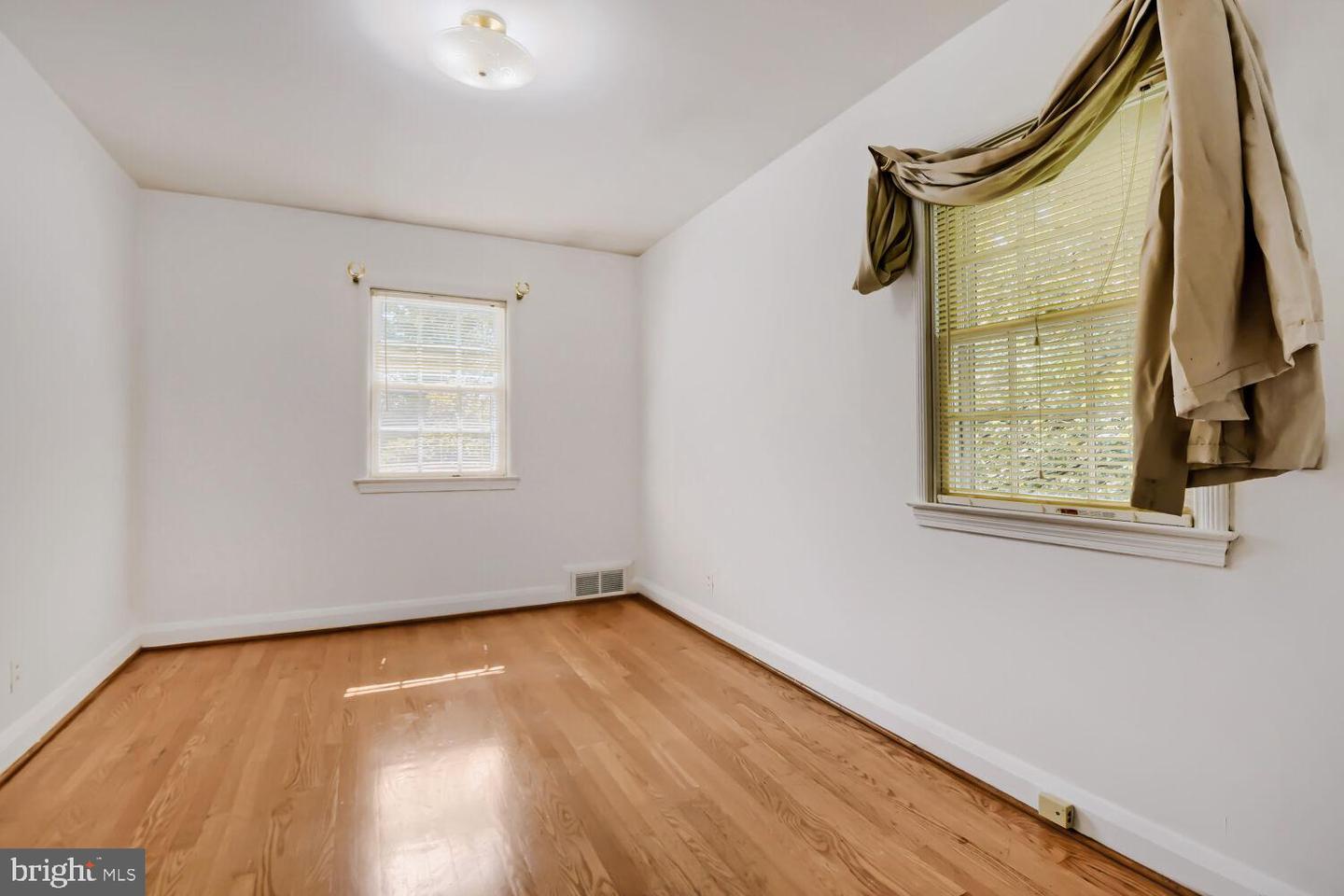 1218 Southview Rd Property Photo 16