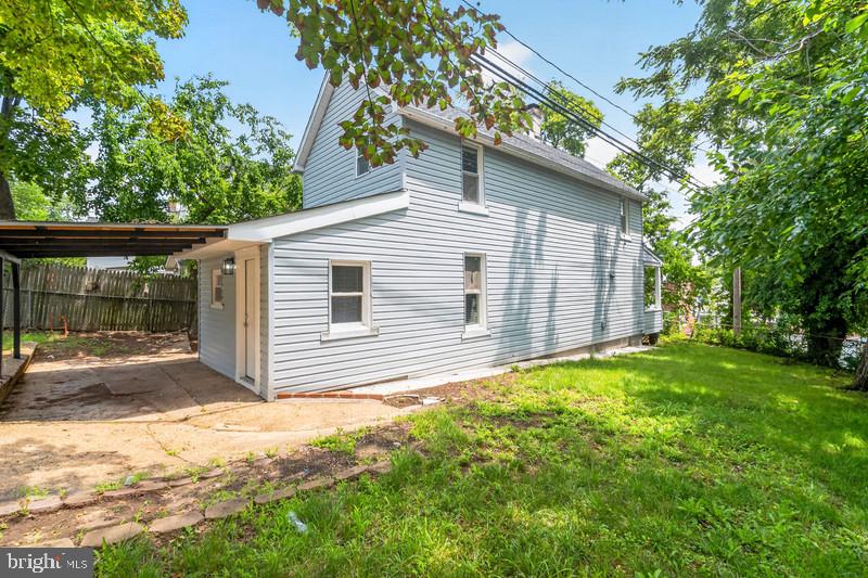 3708 7th Property Photo 3