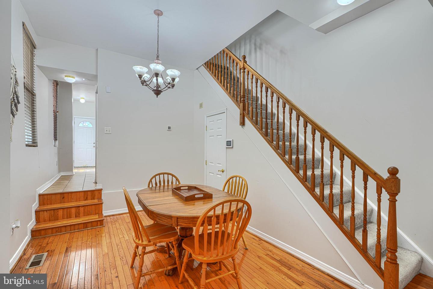 100 N Luzerne Ave Property Photo 10