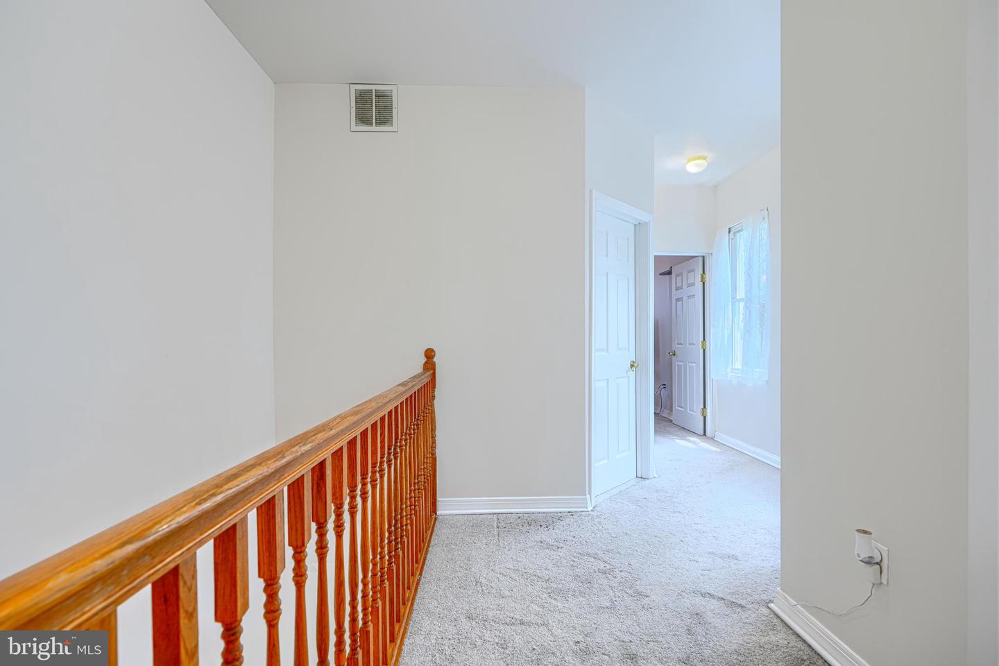 100 N Luzerne Ave Property Photo 21