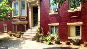 1701 LINDEN AVE #3B Property Photo 1