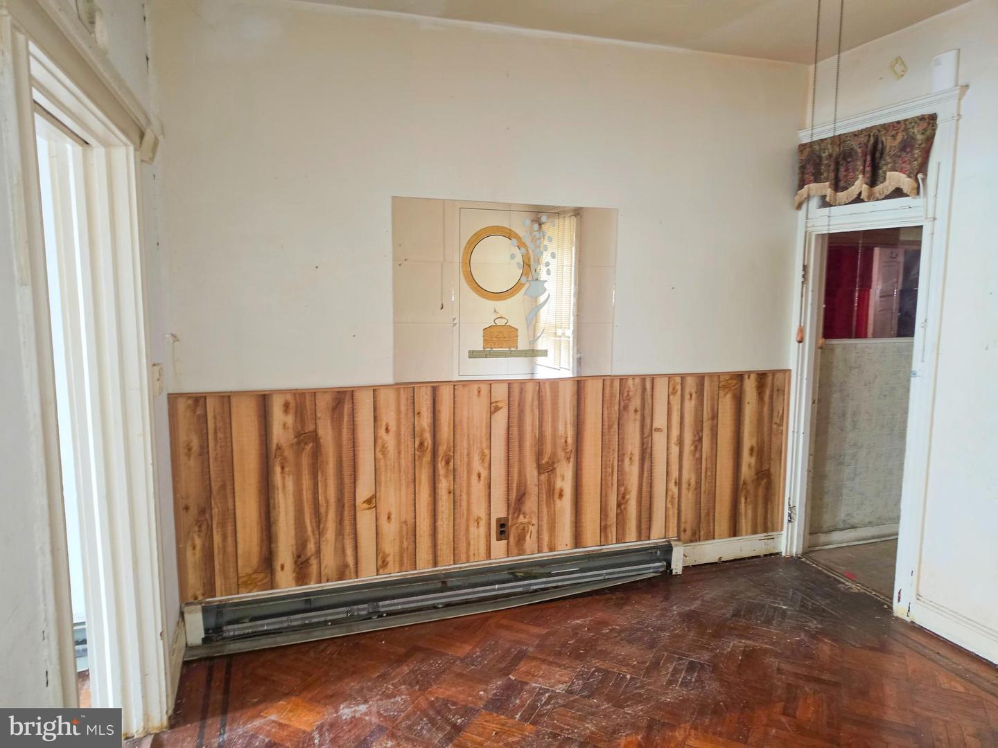 1622 Ruxton Ave Property Photo 8