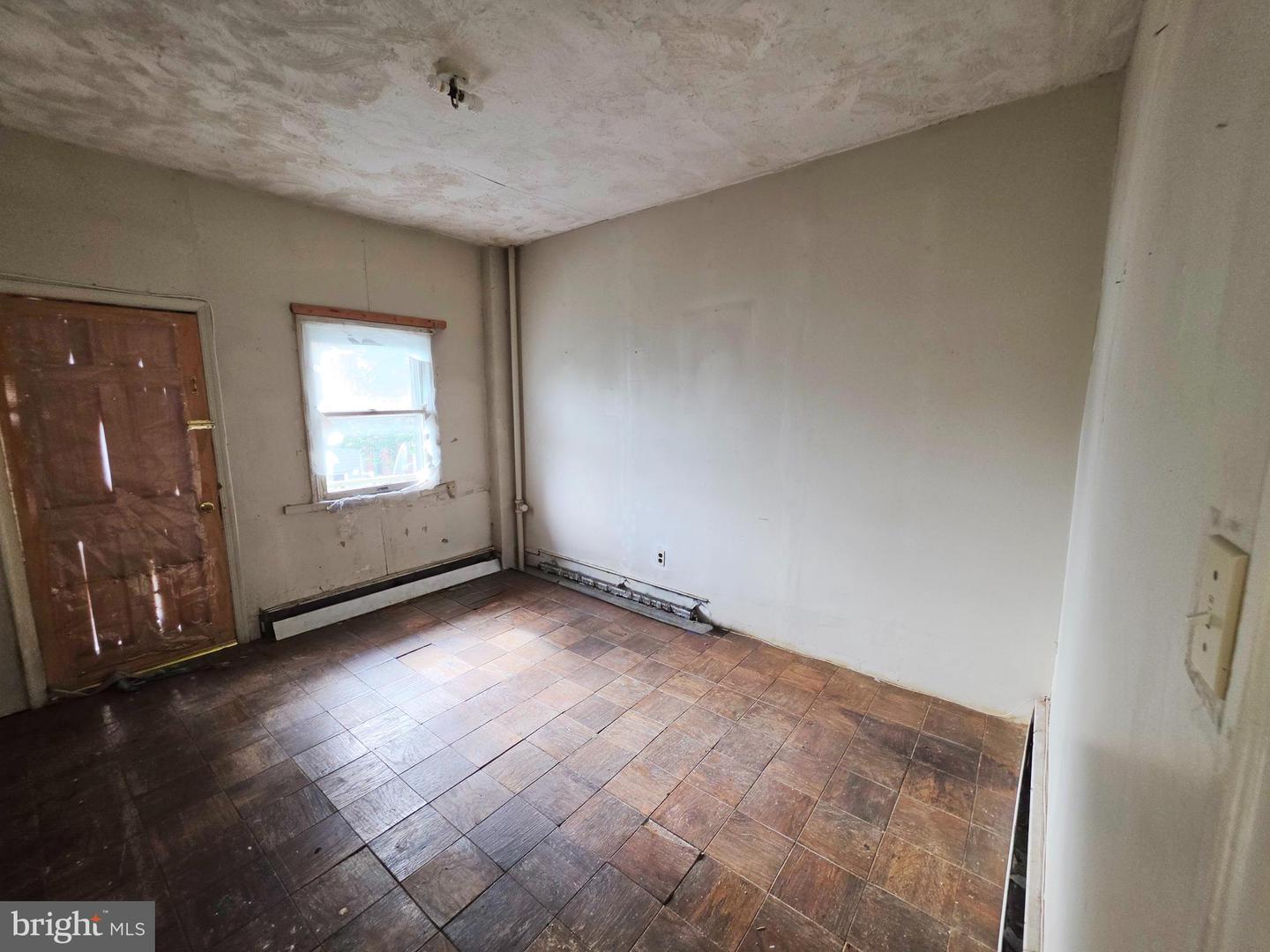 1622 Ruxton Ave Property Photo 10