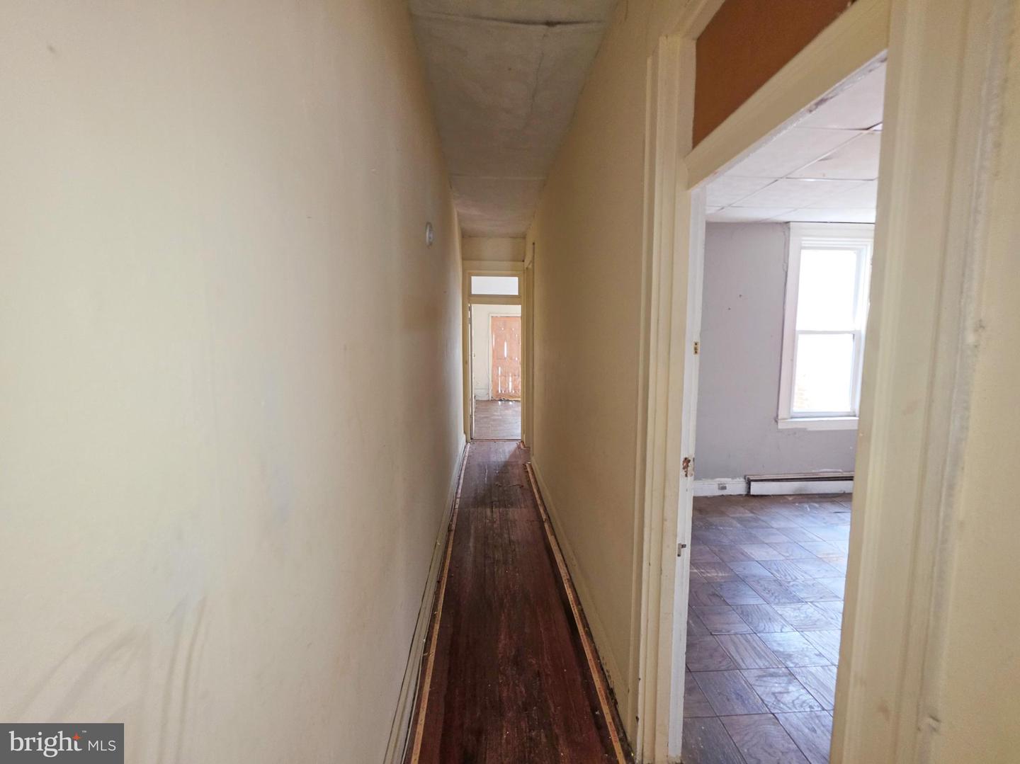 1622 Ruxton Ave Property Photo 13
