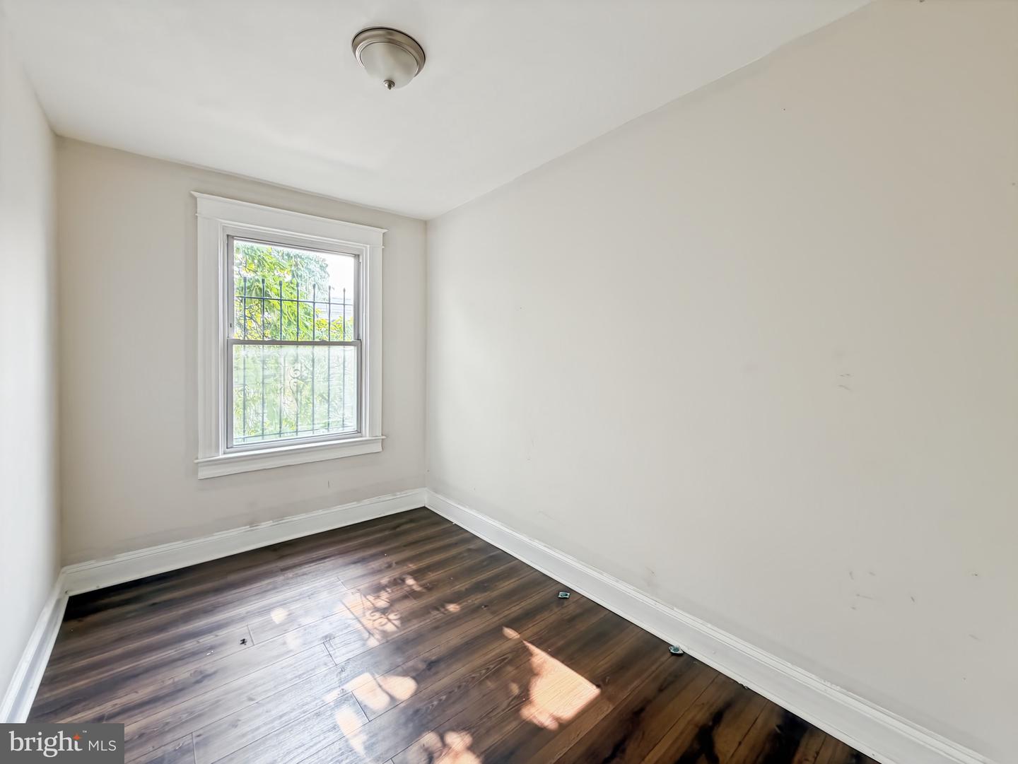 411 N Edgewood St Property Photo 20