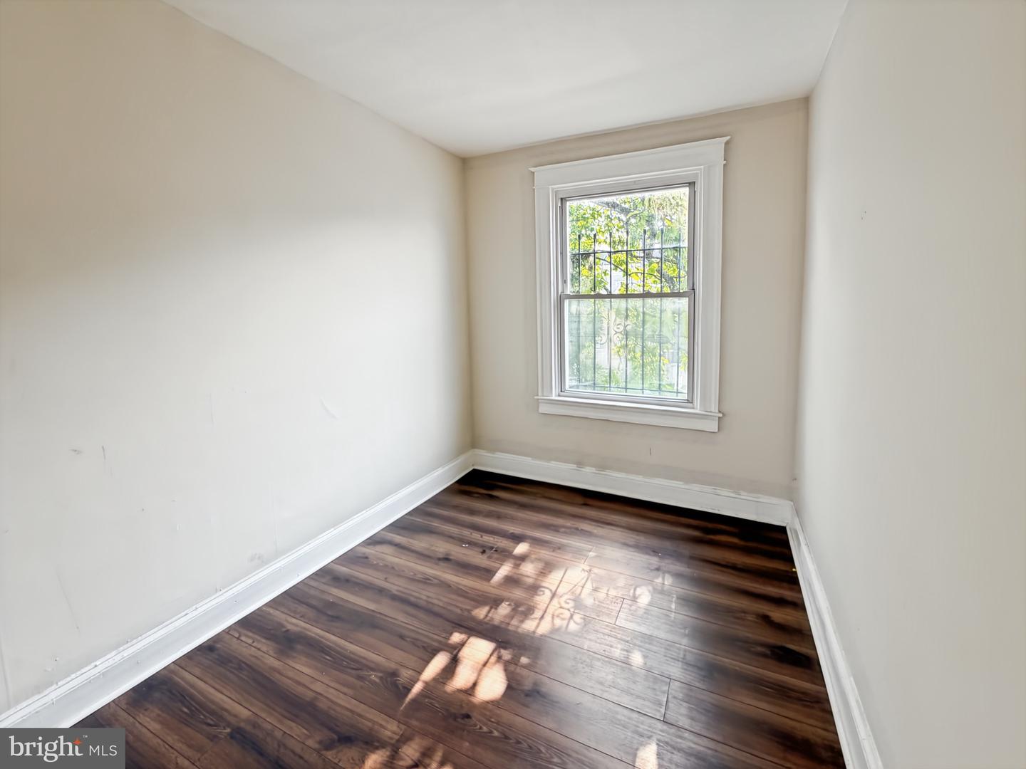 411 N Edgewood St Property Photo 22