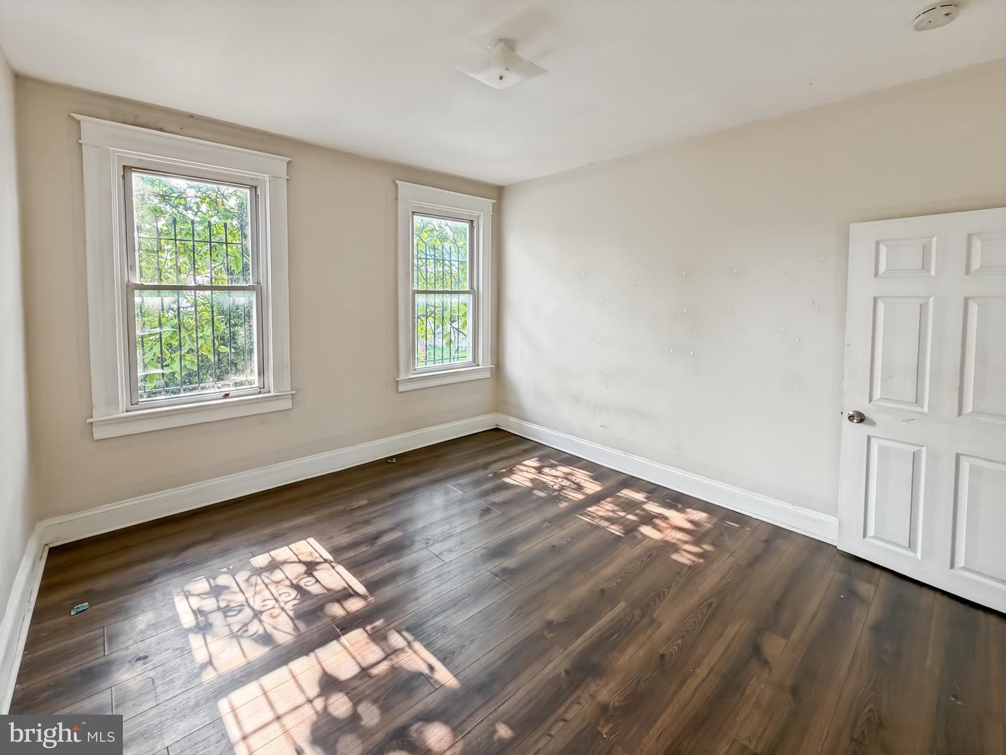 411 N Edgewood St Property Photo 24