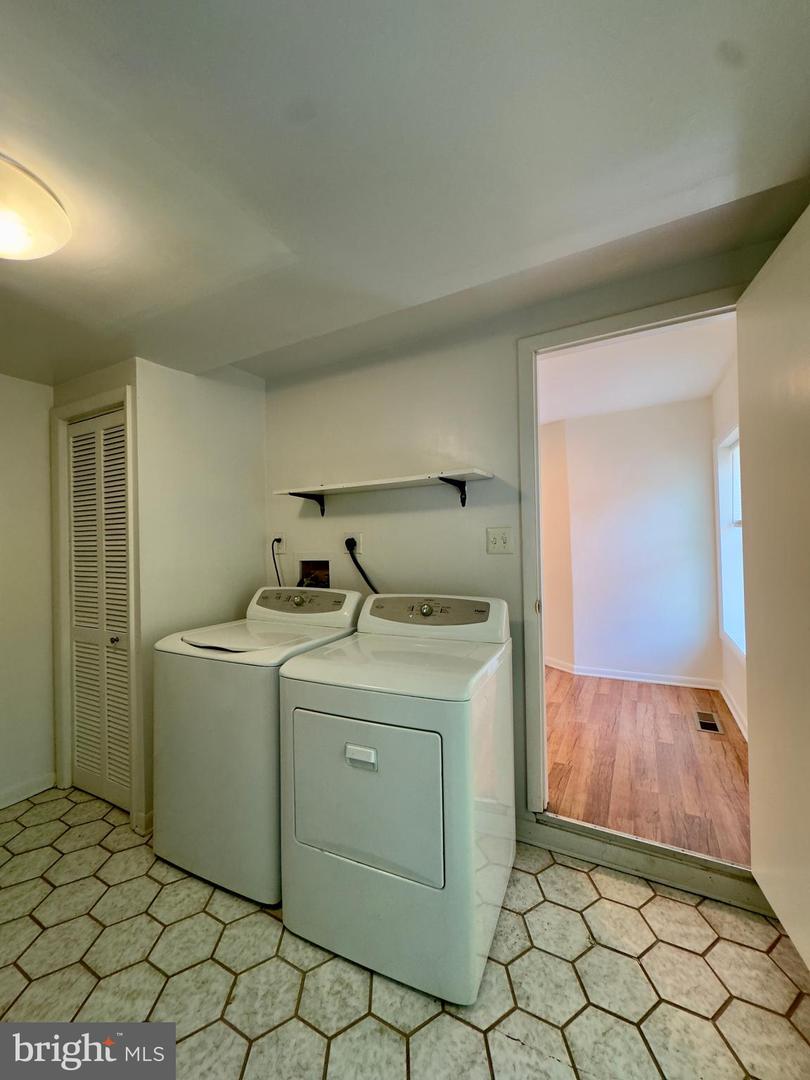 678 Melvin Dr Property Photo 10