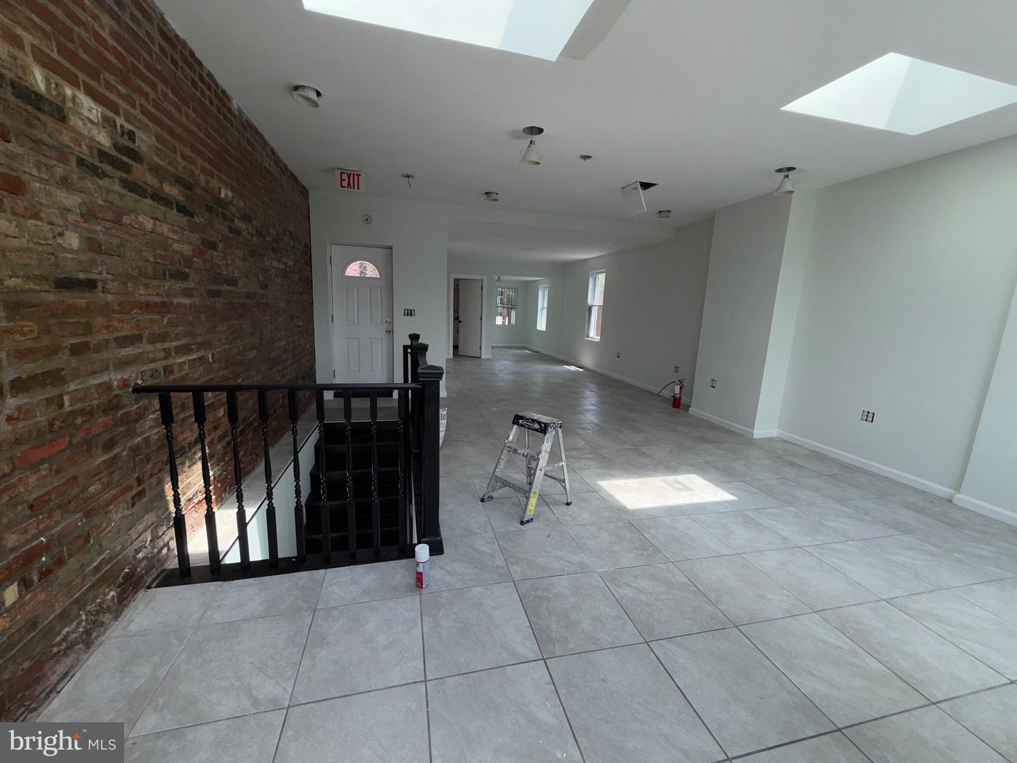 3347 Greenmount Ave Property Photo 12