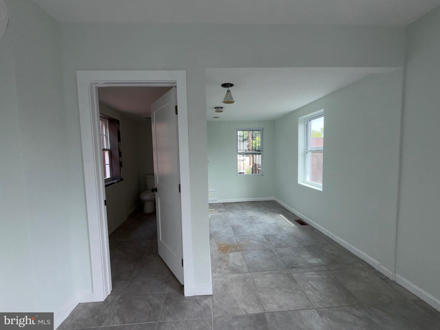 3347 Greenmount Ave Property Photo 19
