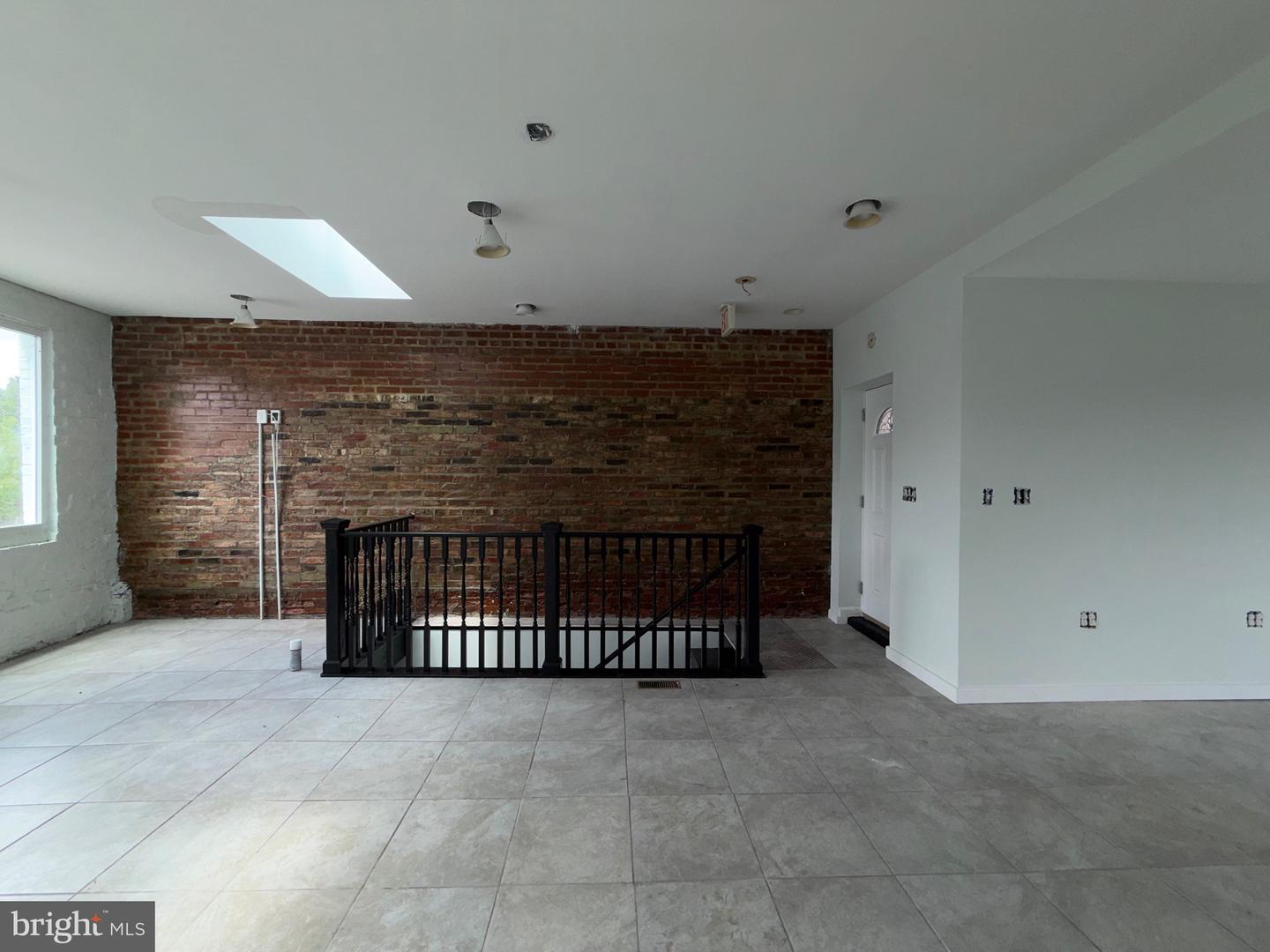 3347 Greenmount Ave Property Photo 21