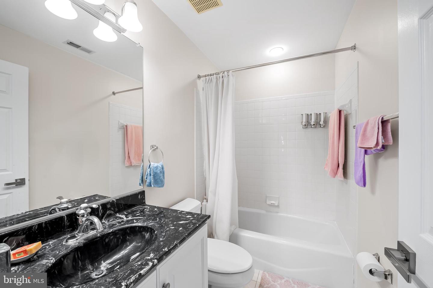 2323 Boston St #4 Property Photo 25