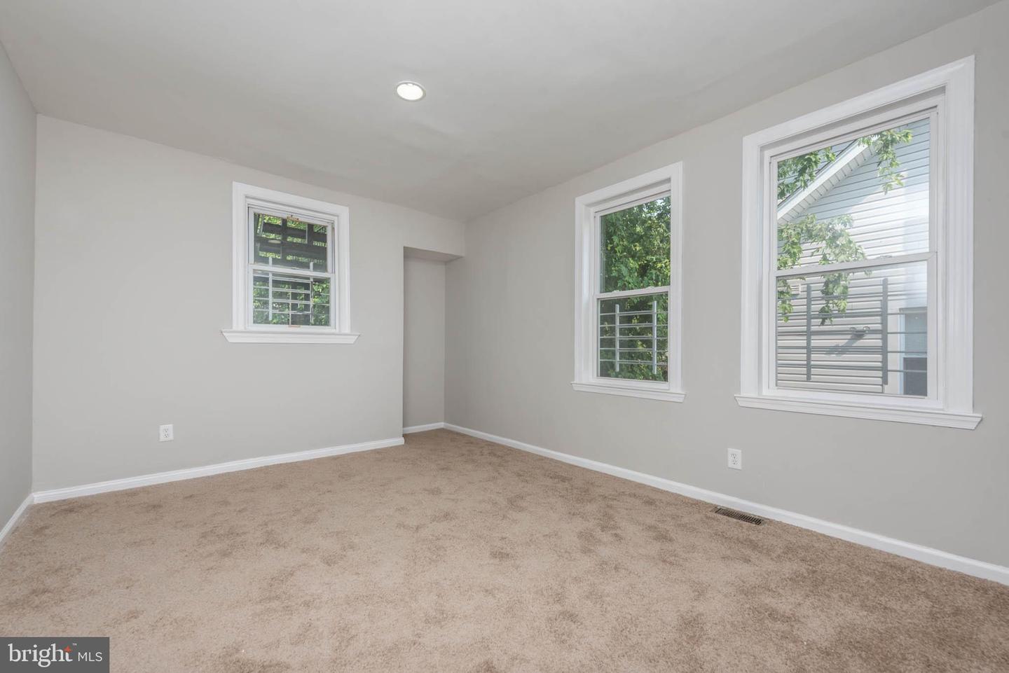 3300 Hamilton Ave Property Photo 15