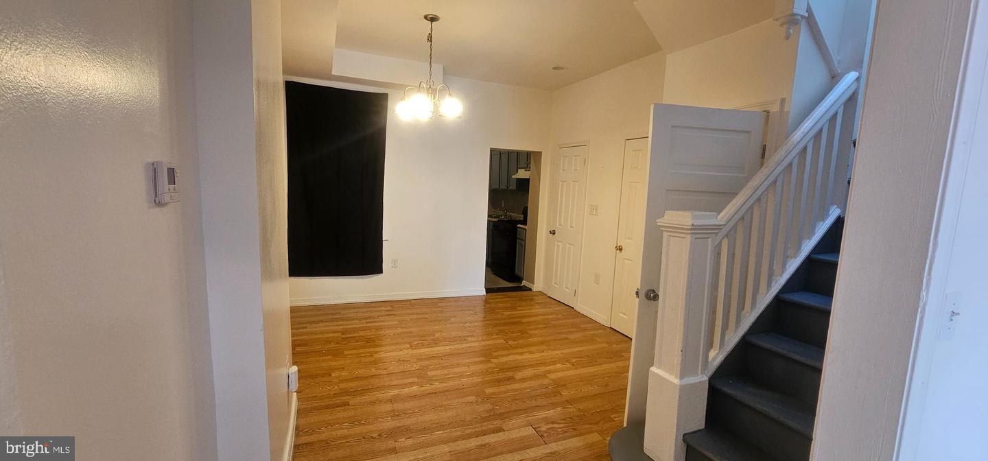 2548 Oswego Ave Property Photo 9