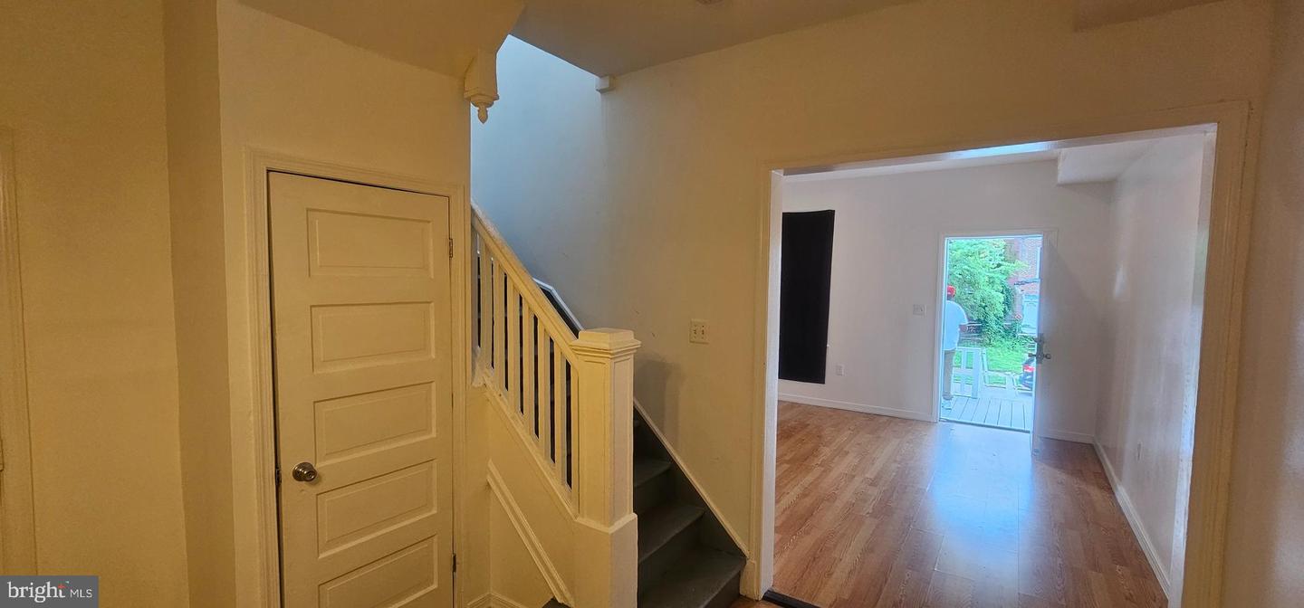 2548 Oswego Ave Property Photo 10