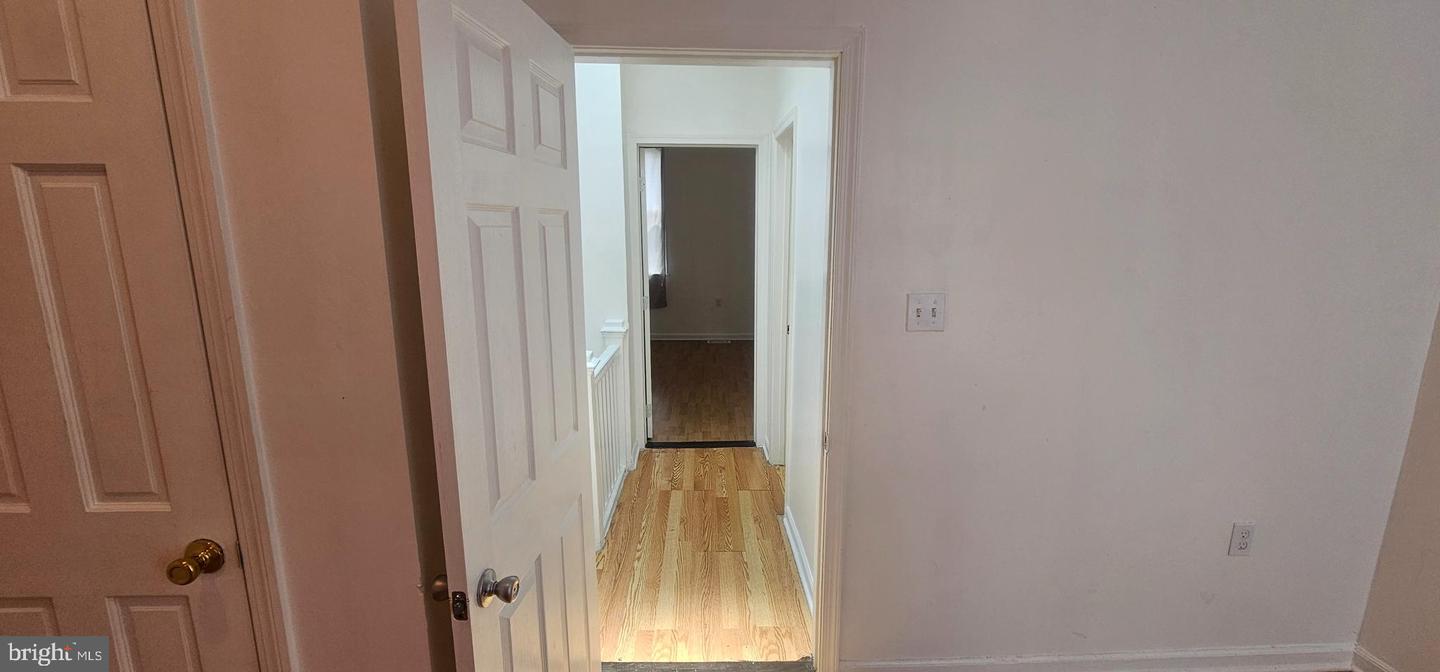 2548 Oswego Ave Property Photo 14