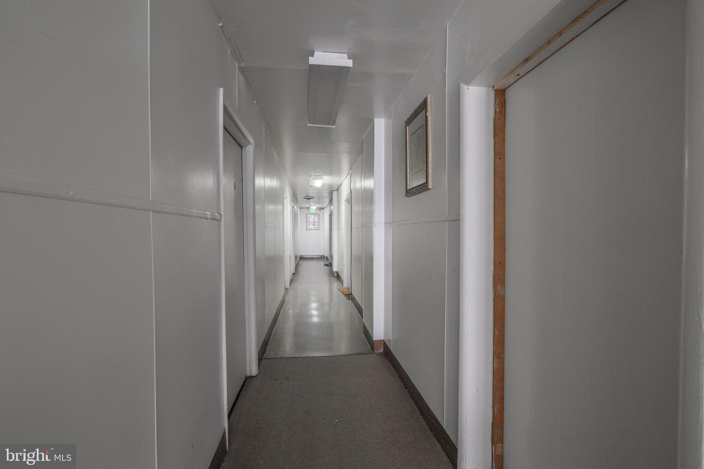 5900 York Road Property Photo 10