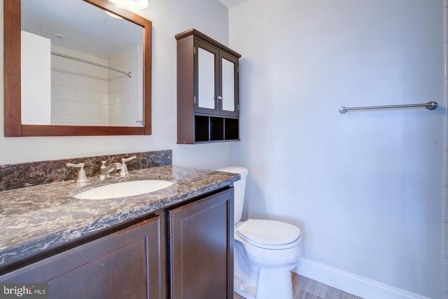 123 W Barre St #ph-3 Property Photo 12