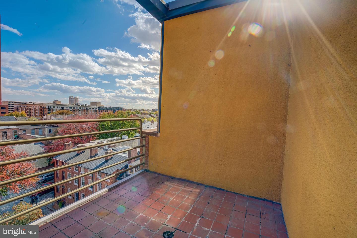 123 W Barre St #ph-3 Property Photo 14