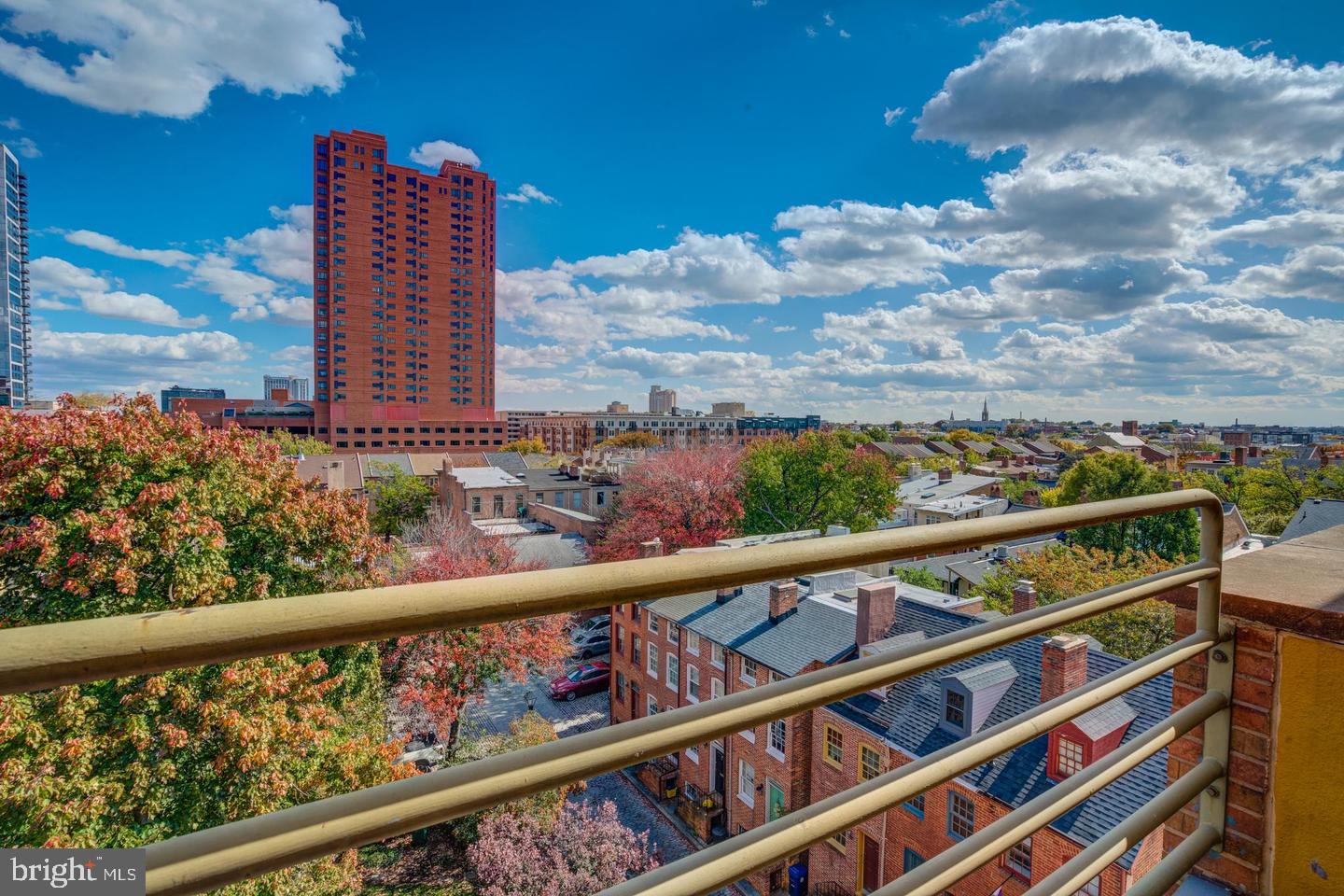 123 W Barre St #ph-3 Property Photo 15